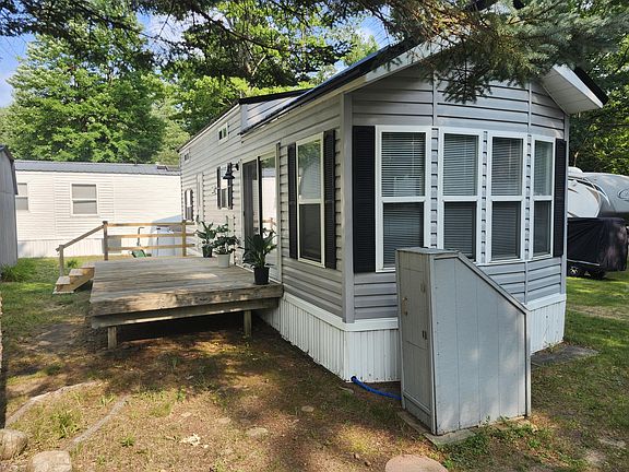 3rd image of 2757 Owens Dr