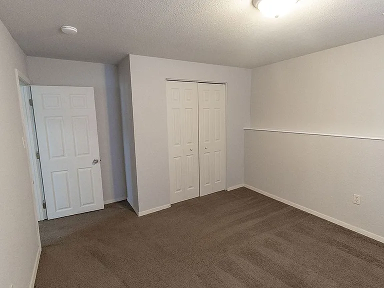 1015 W Ash St — Photo 26