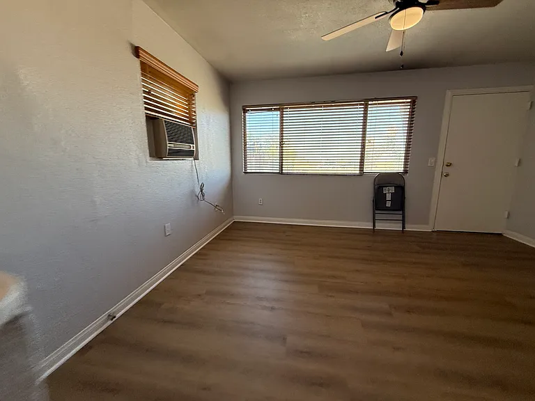 16459 Willow St — Photo 25