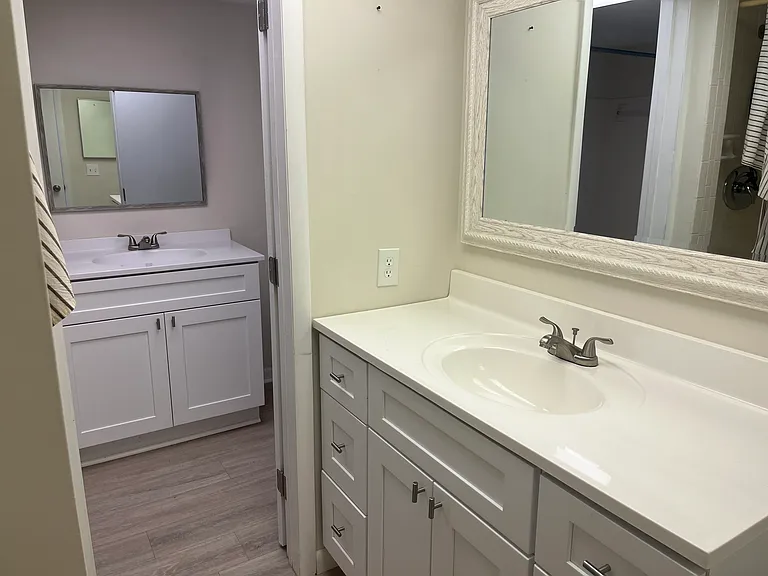 2303 Bay Blvd #2 — Photo 18