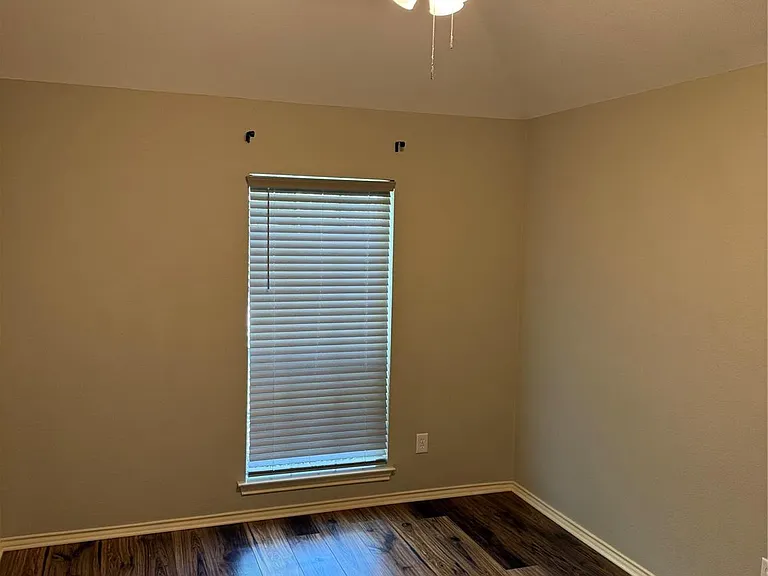 6914 Sunflower Grove Dr — Photo 13