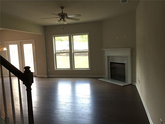 3rd image of 993 Haley Woods Ln