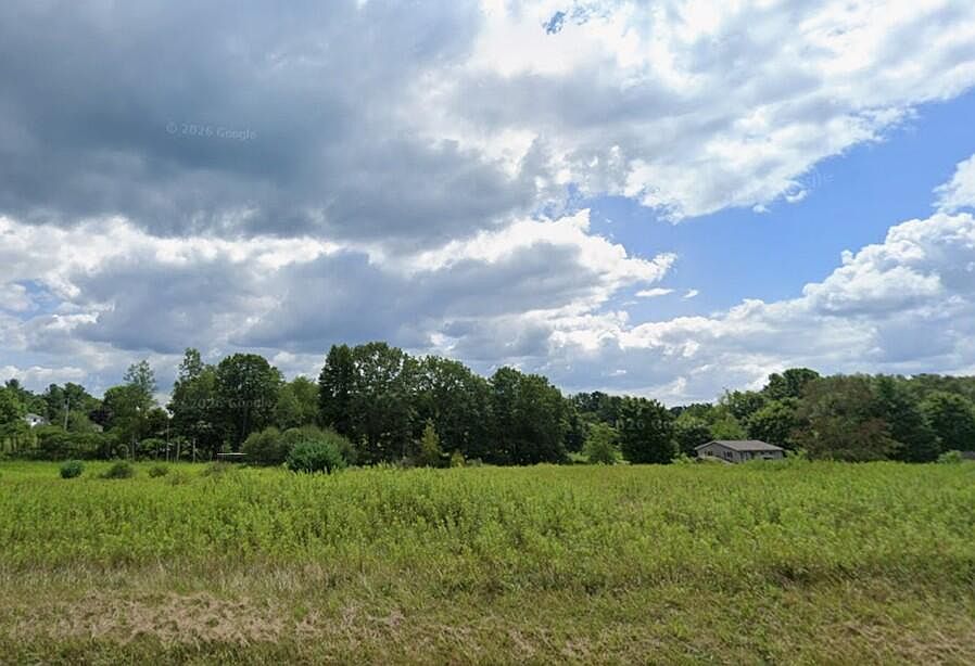 1st image of Miola Rd
