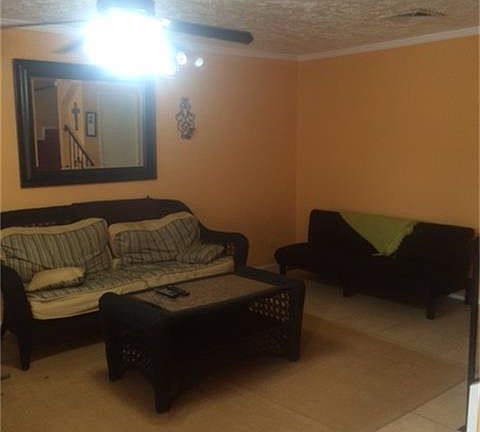 4th image of 3351 Continental Dr