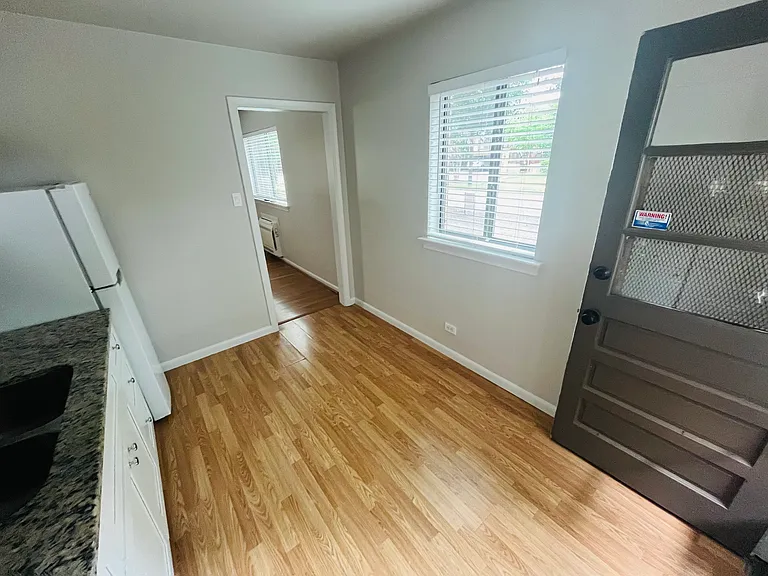 4012 N Hall St #1A — Photo 8