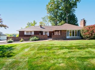 2923 Old Plank Rd, New Castle, PA 16105