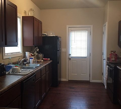 3rd image of 148 Burley Ave