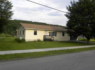 405 Park St, Barton, VT 05822