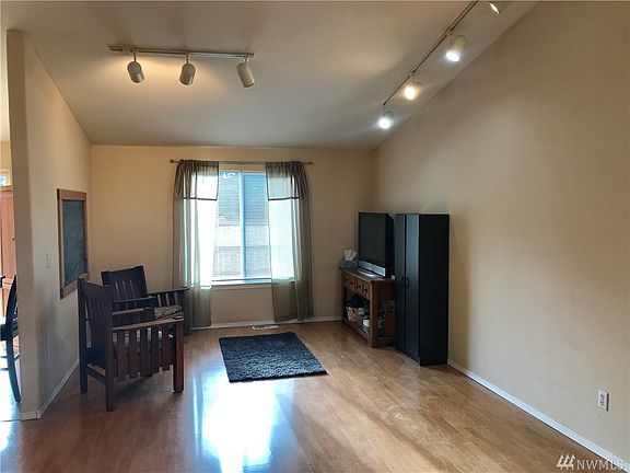 5th image of 1530 Milbanke Dr SE