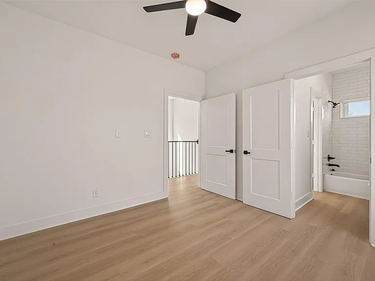 6719 Knox St — Photo 13