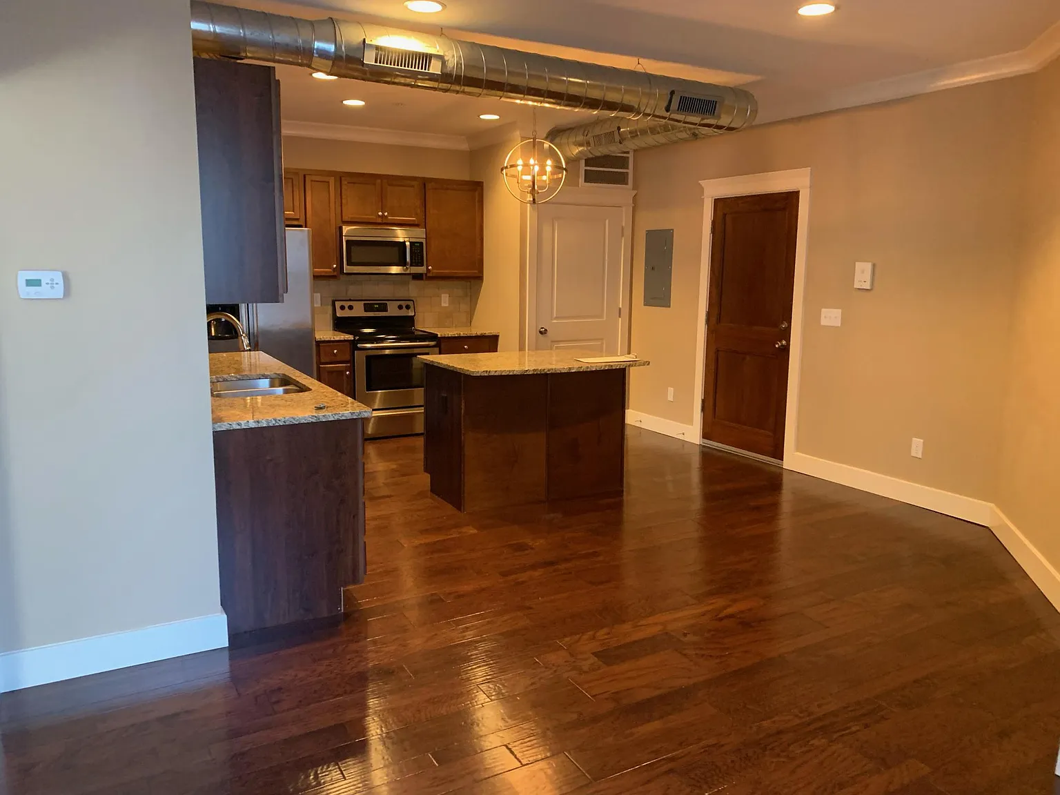 1 bed, 650 sqft, $1,025 — Photo 3