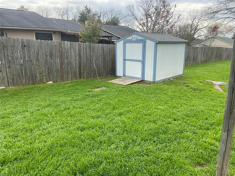 12800 Old San Antonio Rd #A — Photo 34