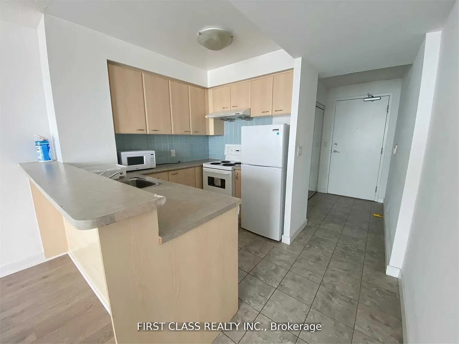 2 bed, $2,300 — Photo 3