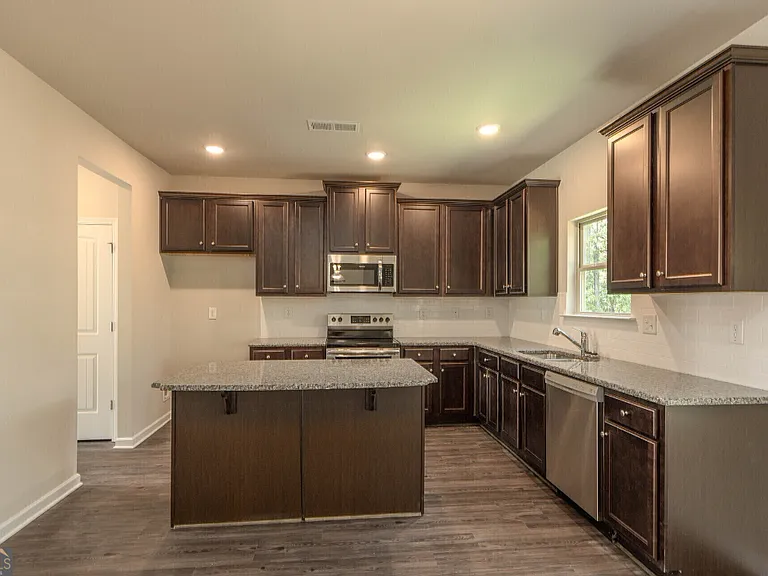 151 Cherokee Rose Dr — Photo 8
