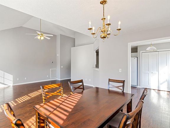 3rd image of 3200 River Walk Dr