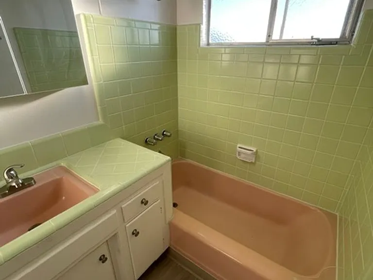 2924 Juniper St #11 — Photo 10