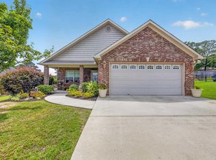 51 Cottage Ln, Lincoln, AL 35096