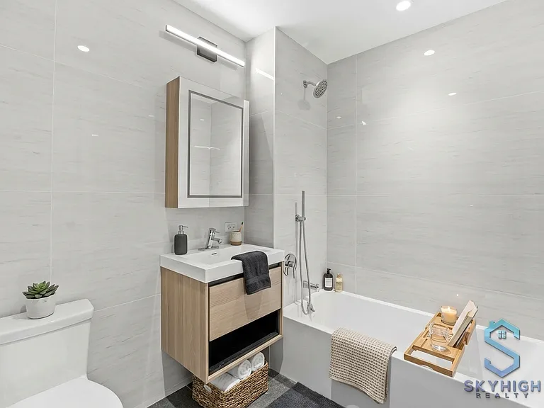 43-25 52nd St #4B — Photo 6