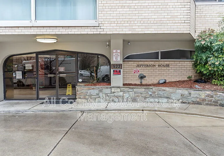 922 24th St NW #614 — Photo 7