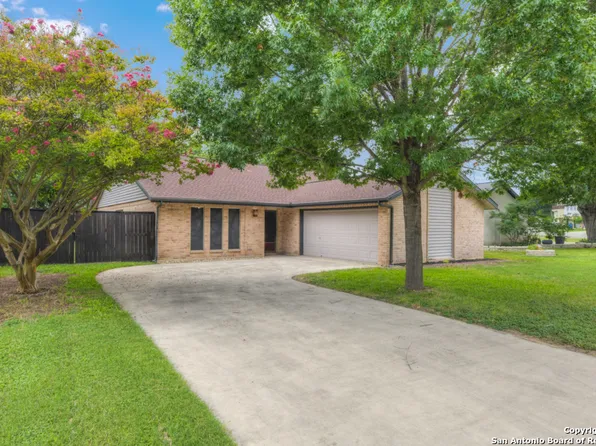 627 Summerwood, New Braunfels, TX 78130