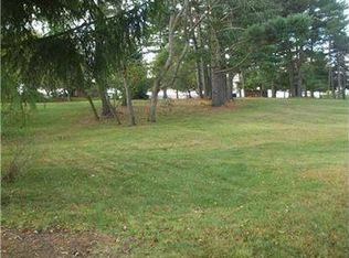 15 Pike St, Meadow Lands, PA 15347
