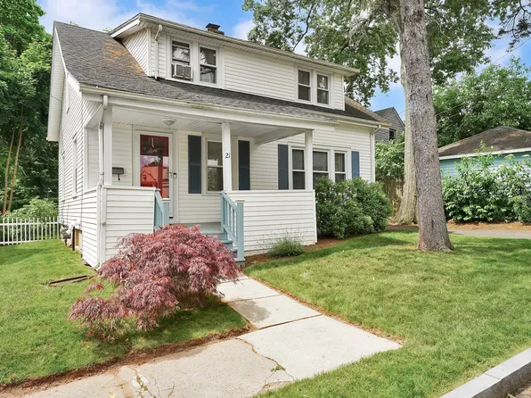 21 Mitchell Place, West Hartford, CT 06119