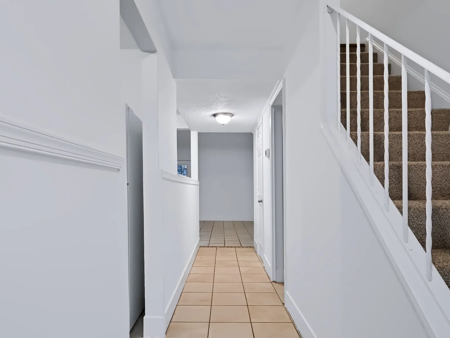 3 bed, 1249 sqft, $1,995 — Photo 3