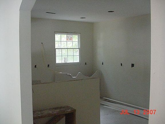 5th image of 2669 Olympia Ave