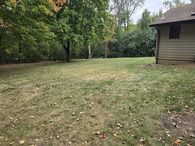 4110 Juneau Ln N — Photo 5
