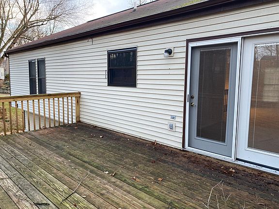 5th image of 6818 Hillock Ct