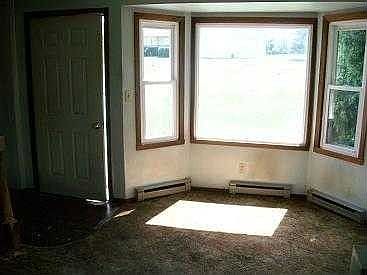 2nd image of 172 Lake Summerset Rd