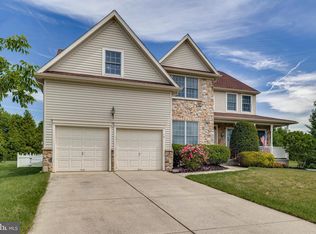 13 Stoneybrook Ct, Columbus, NJ 08022