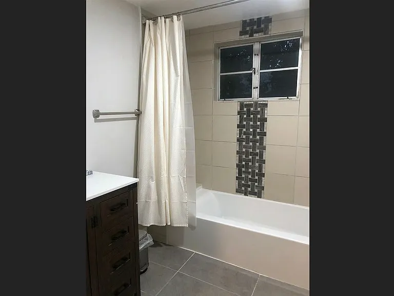 2501 N Tremont St #A — Photo 9