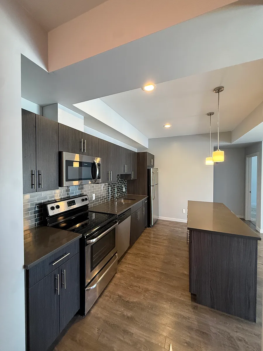 Building Photo - 226 Grassie Blvd #5