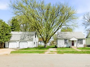 1517 Gordon St, Port Huron, MI 48060