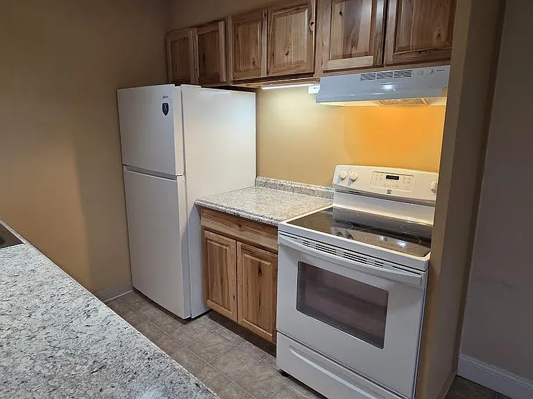 1340 E Sherwood Dr #1 — Photo 1