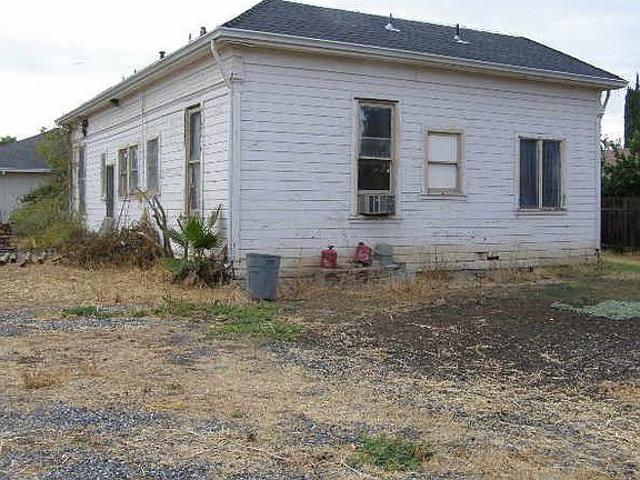 5th image of 1916 S Sinclair Ave
