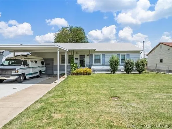 9509 E Oklahoma Pl, Tulsa, OK 74115