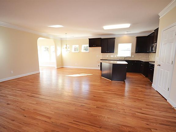 Great Room with Optional Sunroom