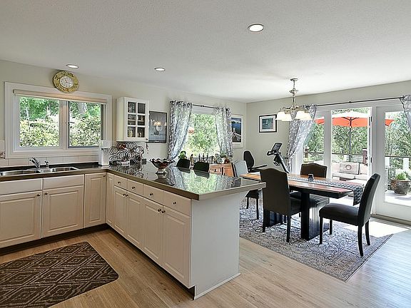 5th image of 4906 Sinclair Bay Rd