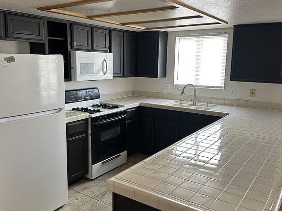 4th image of 9521 Sunken Reef Cir