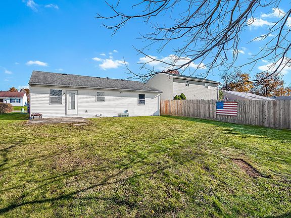 4th image of 1233 Bermuda Dr