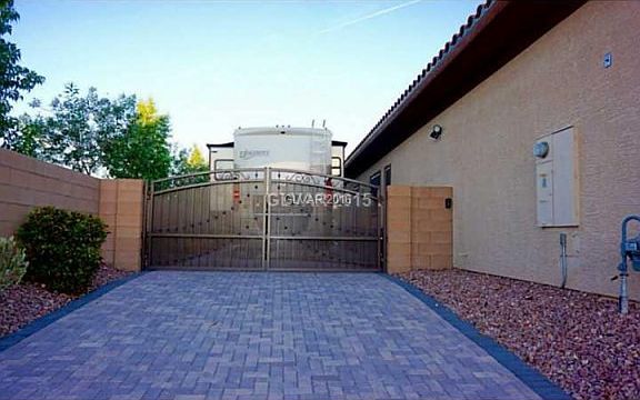 4th image of 9068 Casalvieri St