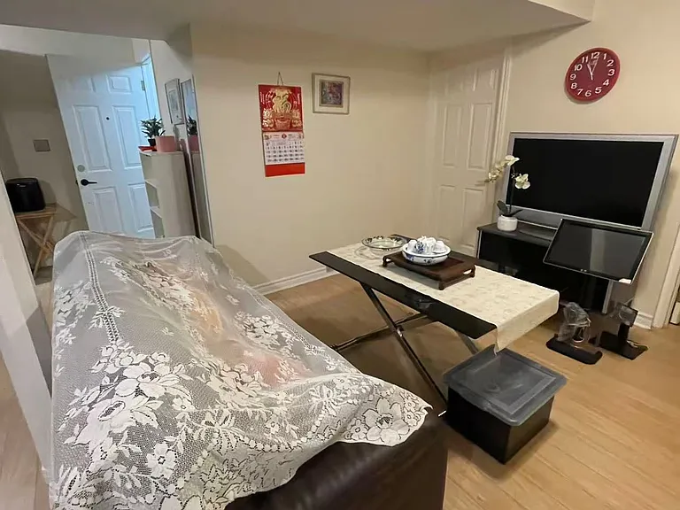 1 Yukon Dr #BASEMENT — Photo 6