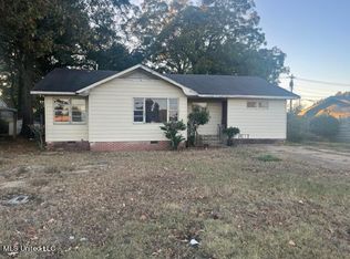 602 Linden Ave, Greenwood, MS 38930