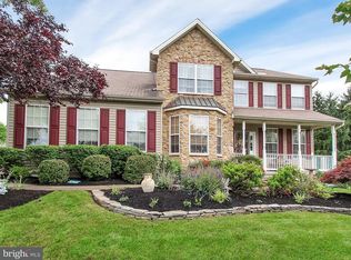 2331 Warwick Rd, York, PA 17408