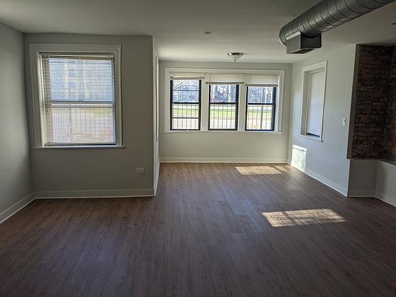 4th image of 1713 N Humboldt Blvd
