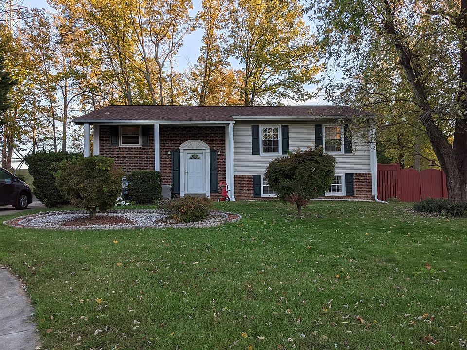 1st image of 2504 Bristol Cir
