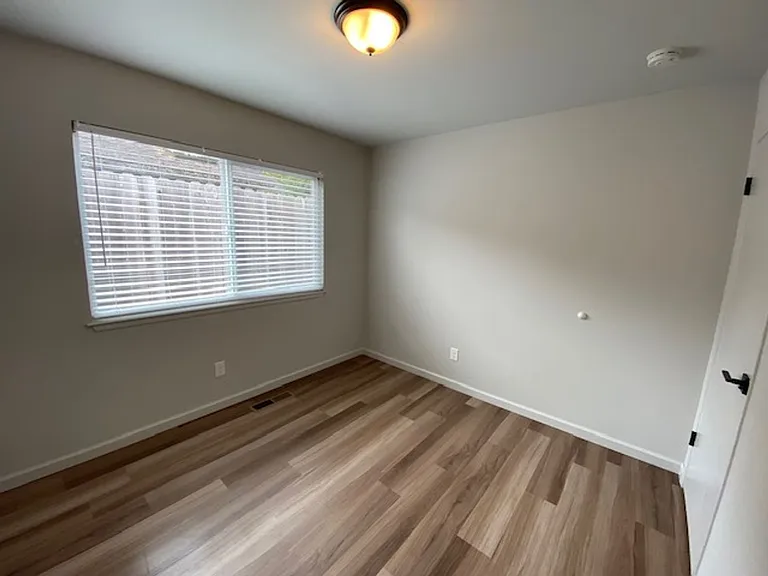 739 Taylor St — Photo 16