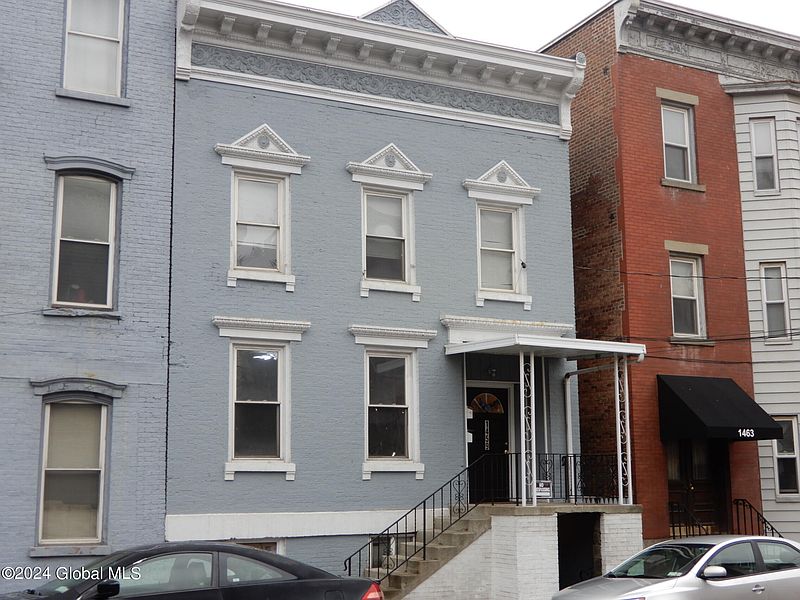 2nd image of 1459 5th Avenue